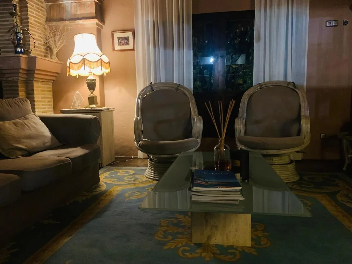 Hotel Rural Los Jarales Istan 2*,