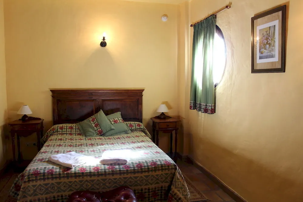 Hotel Rural Los Jarales Istan
